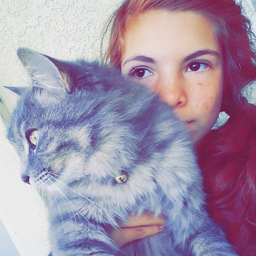 Meet your Posher, Desiree